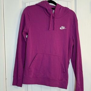 Nike Women's Purple Hoodie Size Medium